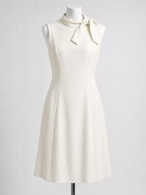 Calvin Klein White Bow Neck Sheath Dress Career Sorority Rush Preference 2P